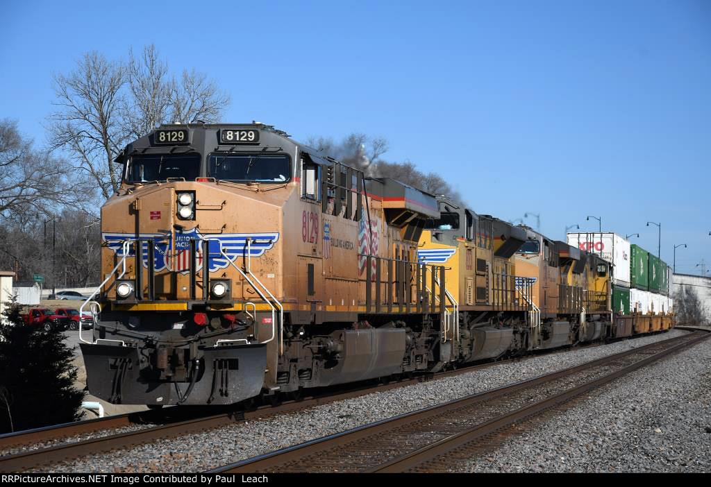 Intermodal rolls west